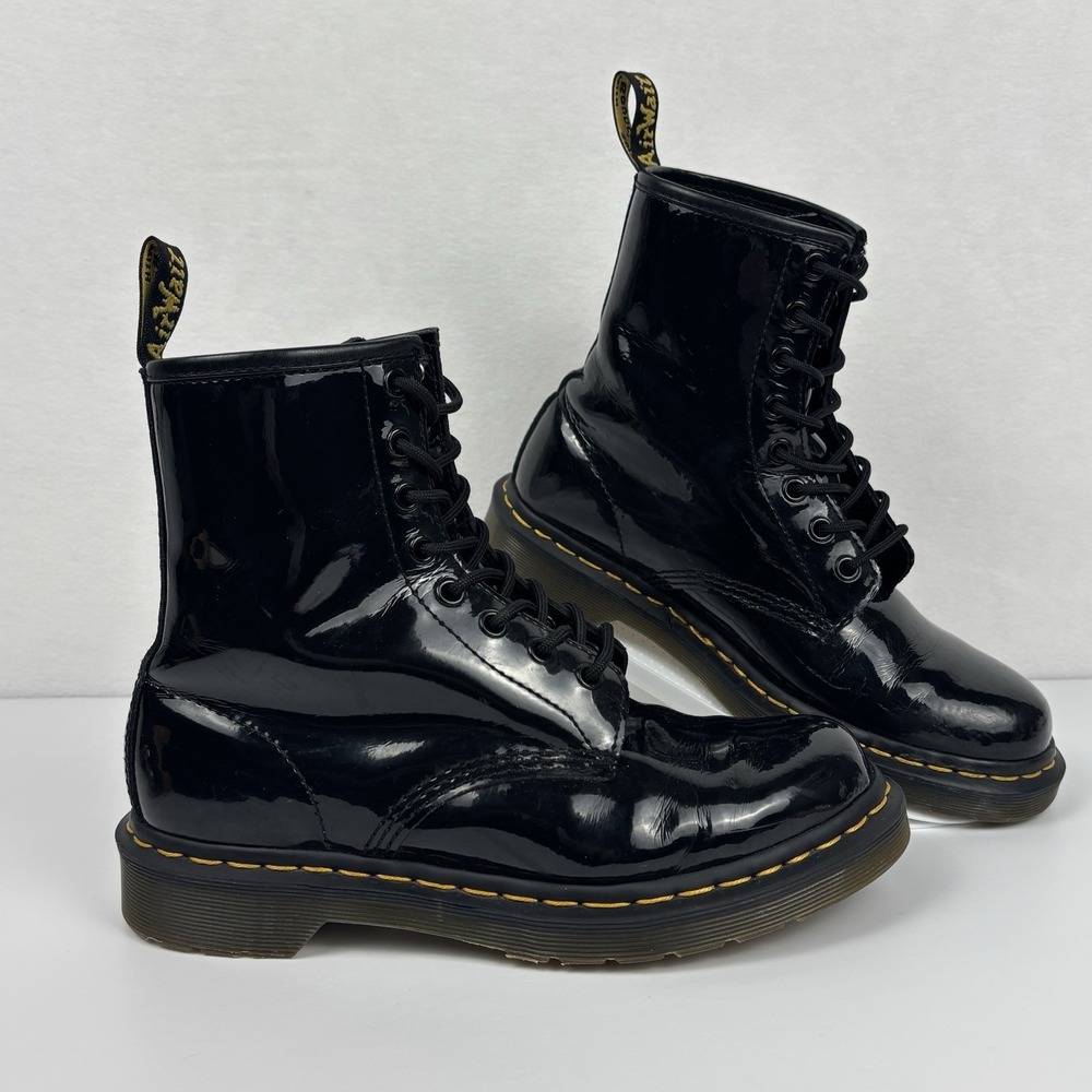 Doc Martens 1460 AirWair Eight-Eye Lace-Up Black Boot Womens US 8 Patent Leather